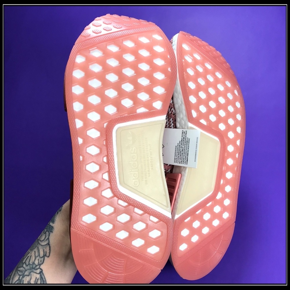 ADIDAS NMD R1 Pink BRAND NEW - Picture 4 of 5